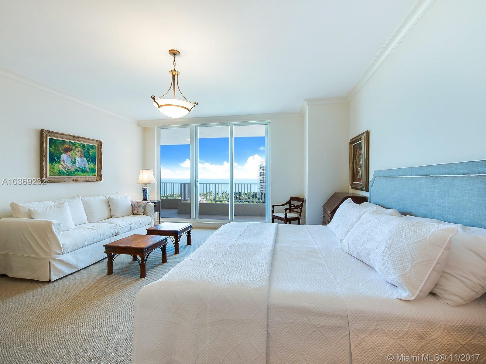 CLUB TOWER THREE CONDO - Residential