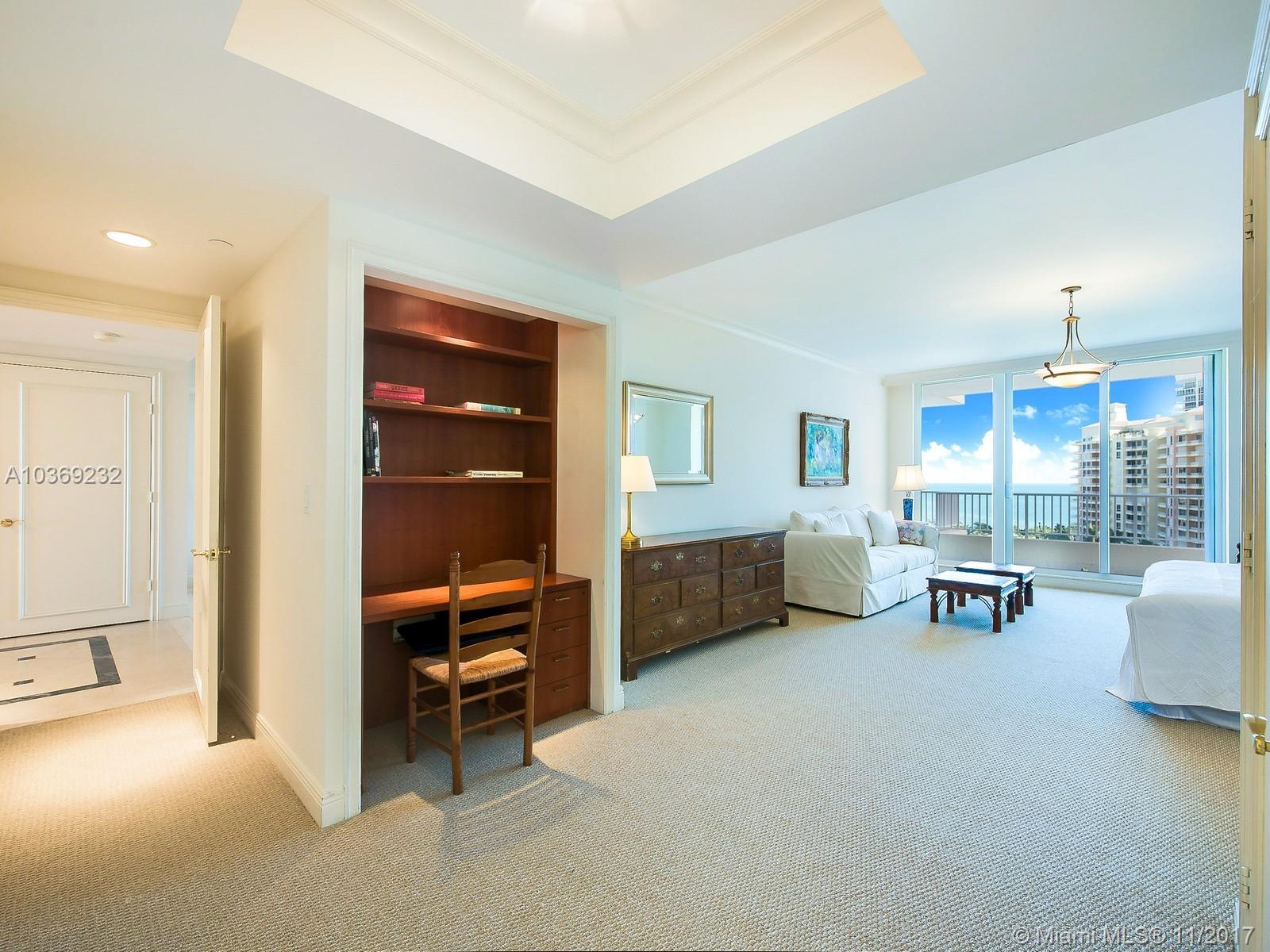 CLUB TOWER THREE CONDO - Residential