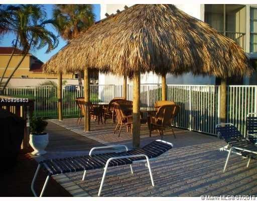 DE SOTO PARK NORTH - Residential Lease