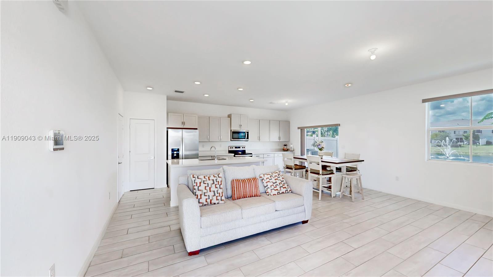 CEDAR AT KEYS GATE - Residential