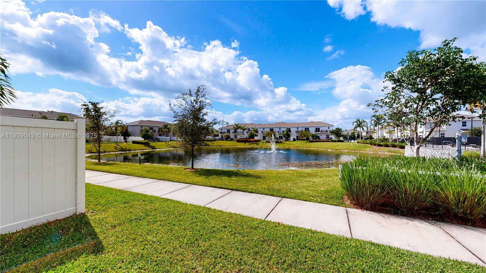 CEDAR AT KEYS GATE - Residential