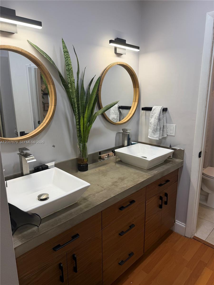 FAIRWAY GREENS CONDO HOME - Residential