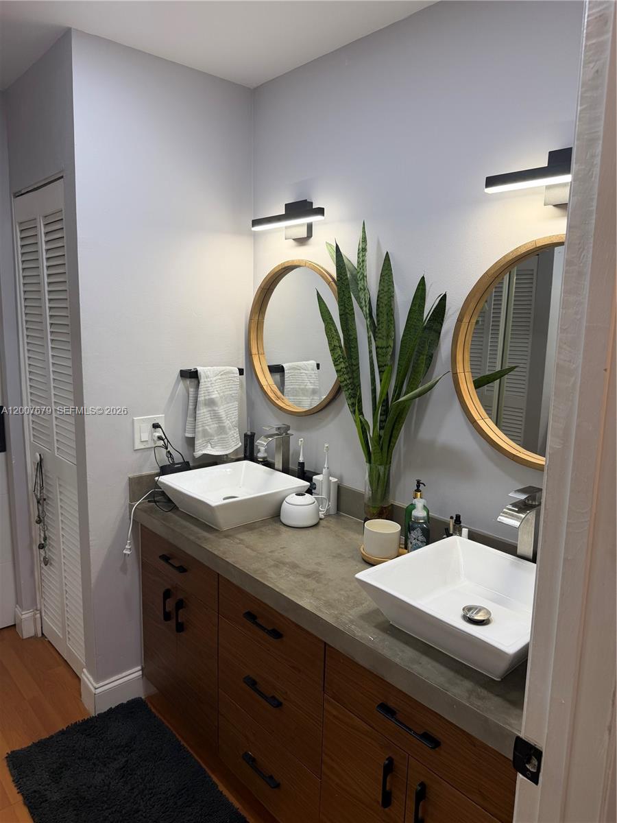 FAIRWAY GREENS CONDO HOME - Residential