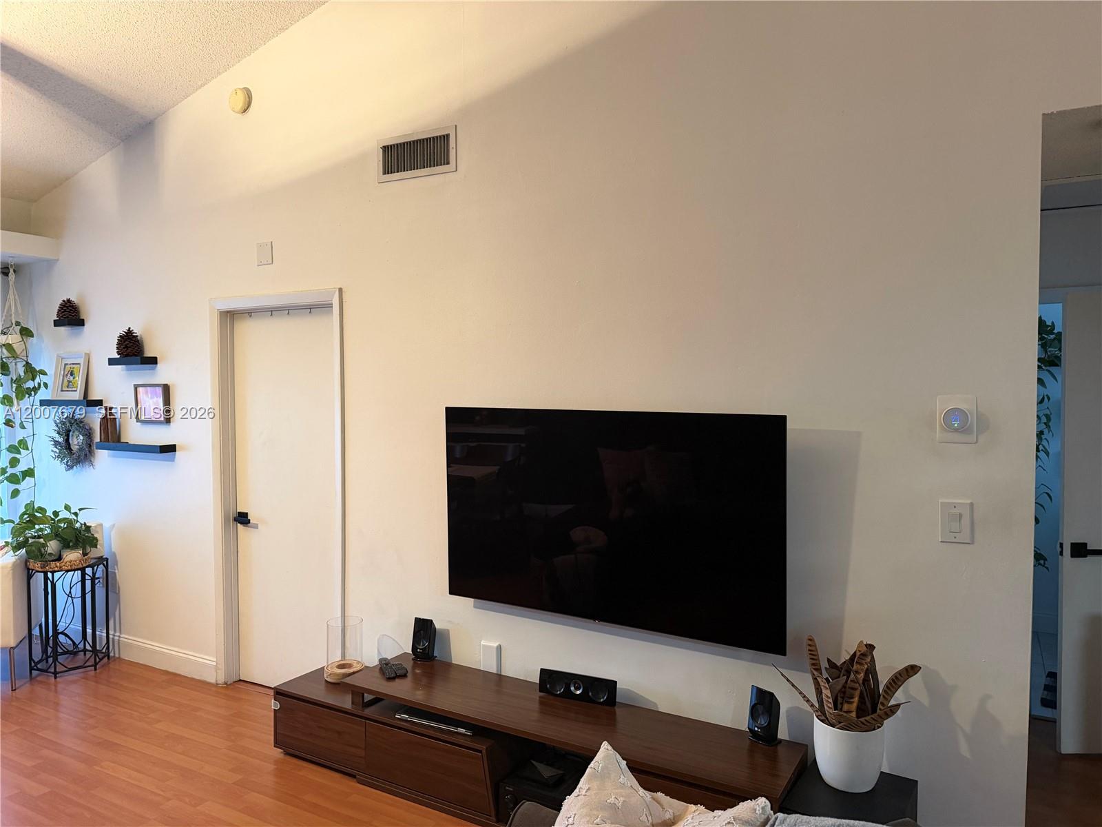 FAIRWAY GREENS CONDO HOME - Residential