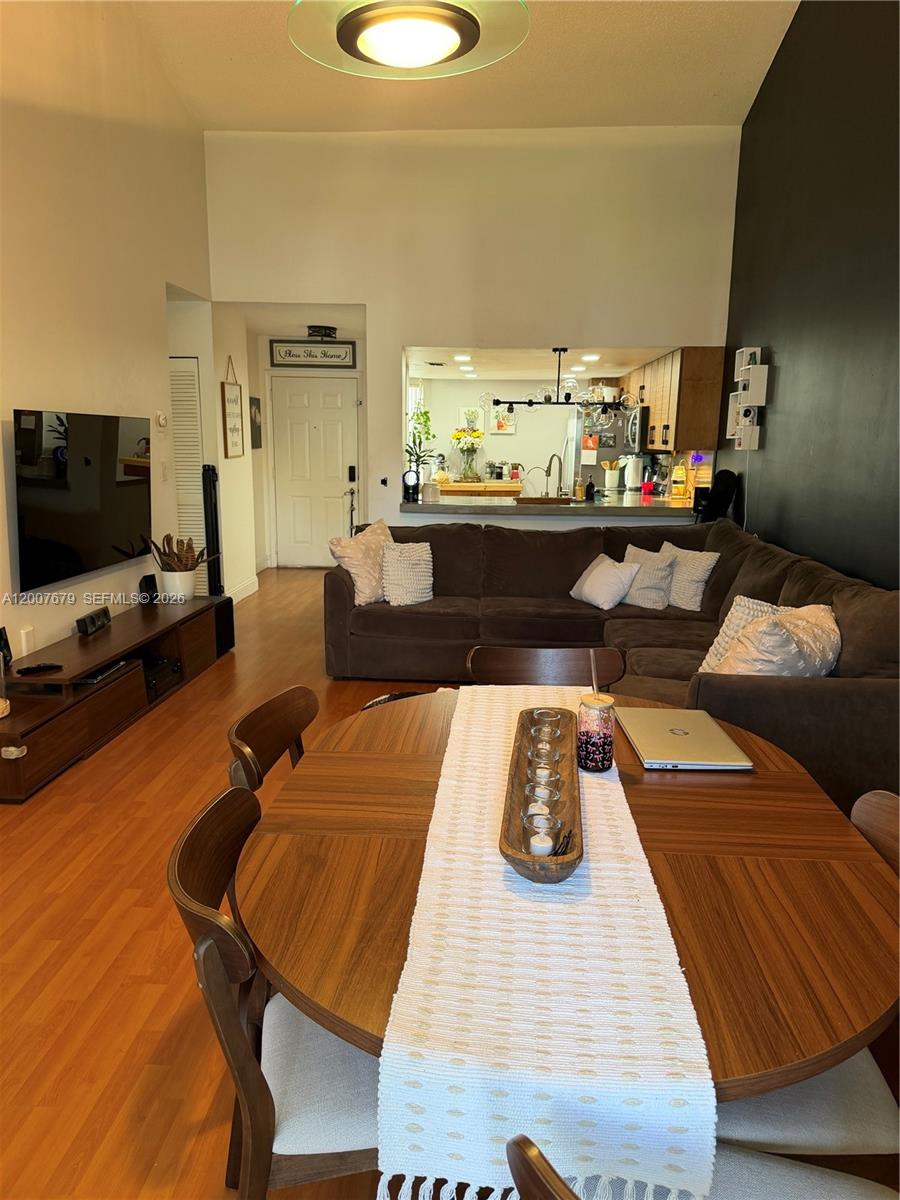 FAIRWAY GREENS CONDO HOME - Residential