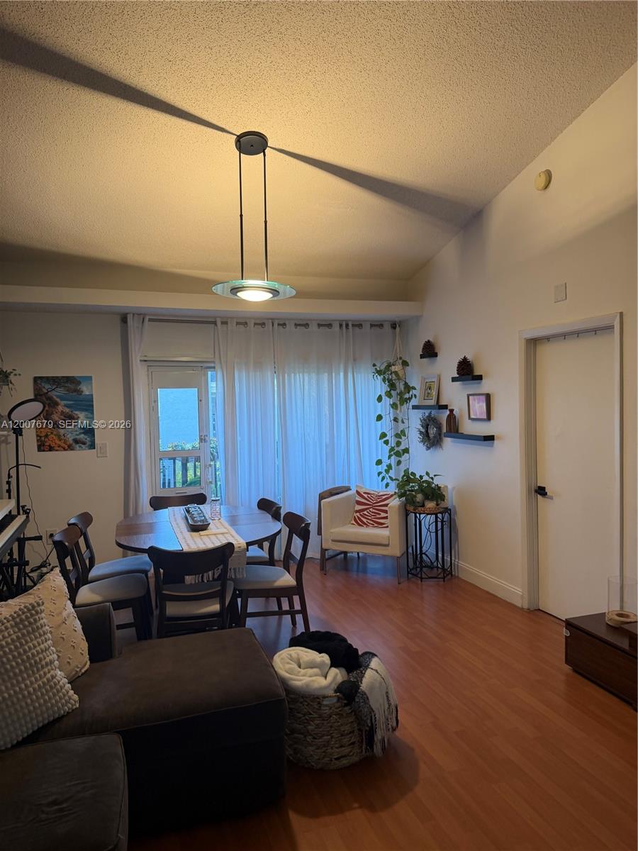 FAIRWAY GREENS CONDO HOME - Residential