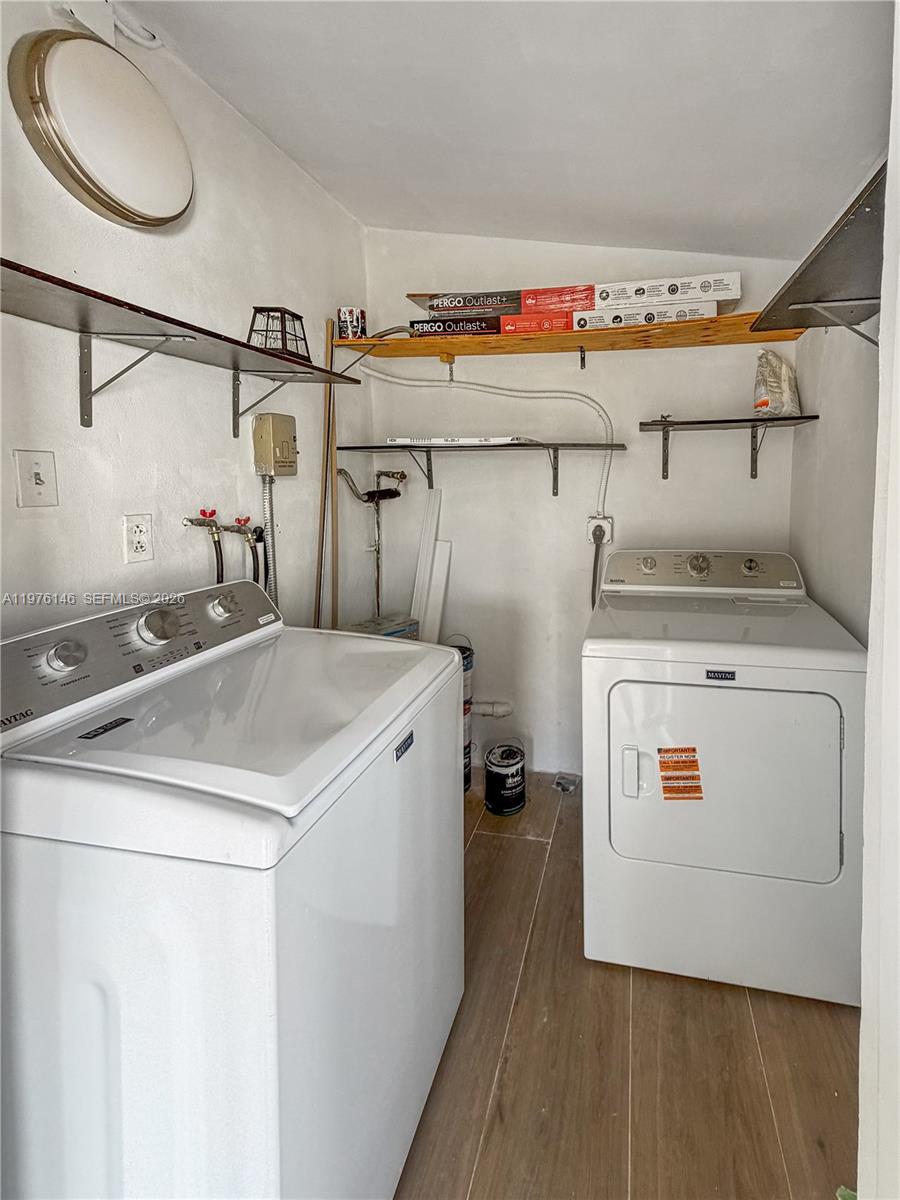 TROPICAL ESTATES 1ST ADDN - Residential Lease