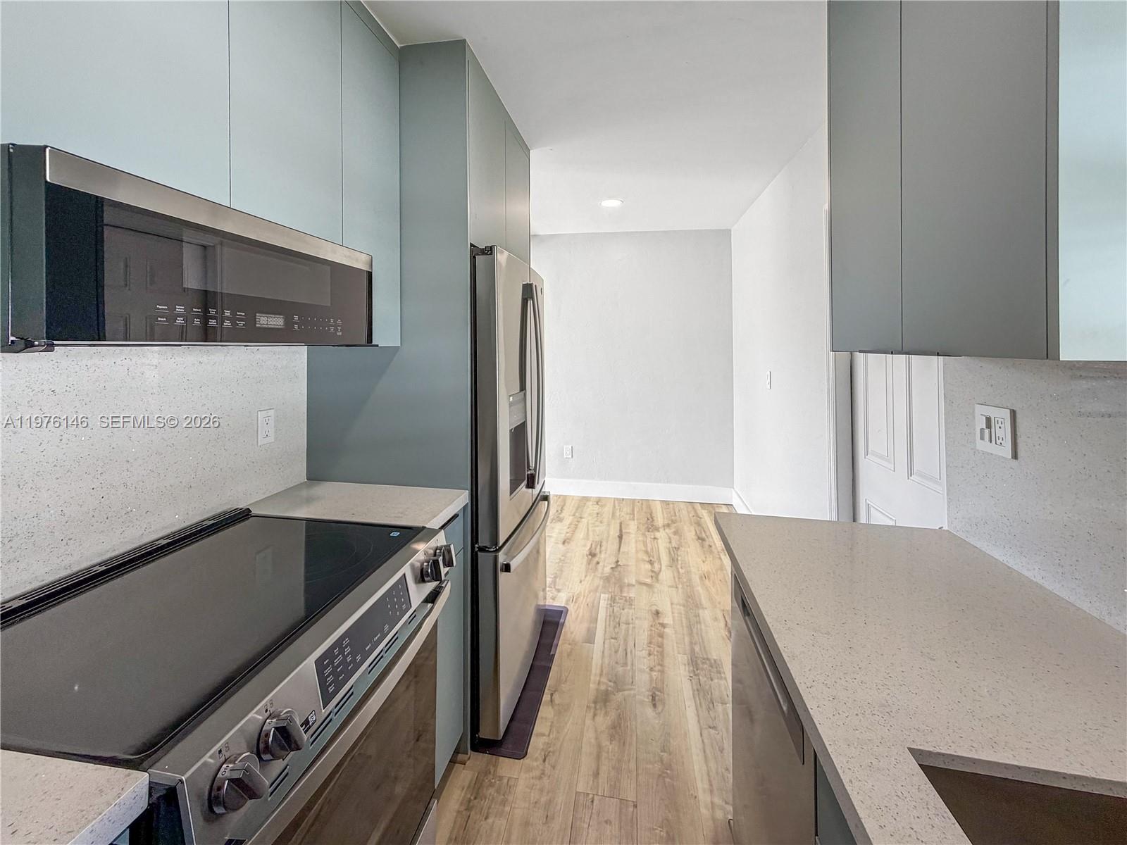 TROPICAL ESTATES 1ST ADDN - Residential Lease