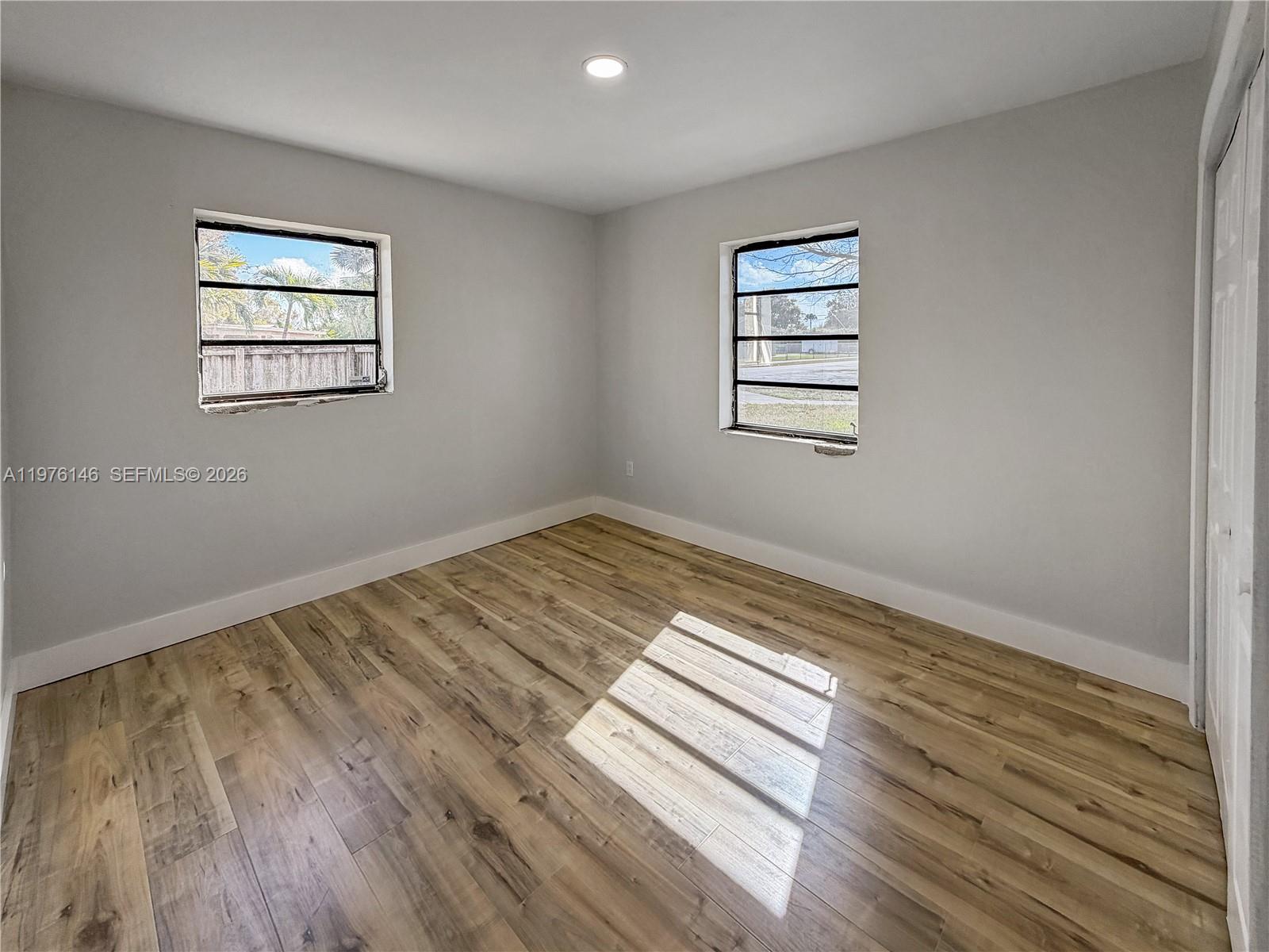 TROPICAL ESTATES 1ST ADDN - Residential Lease