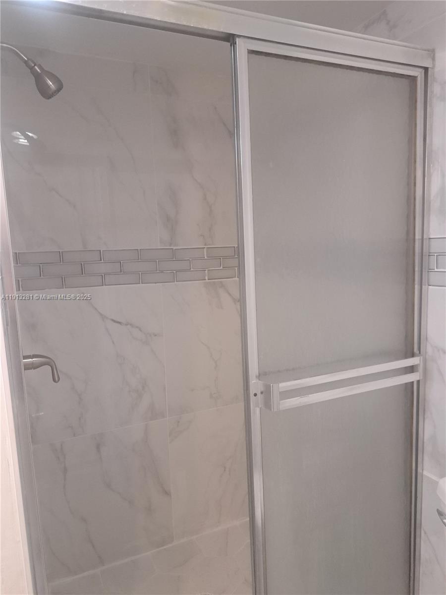 SUNRISE LAKES 38 CONDO - Residential Lease