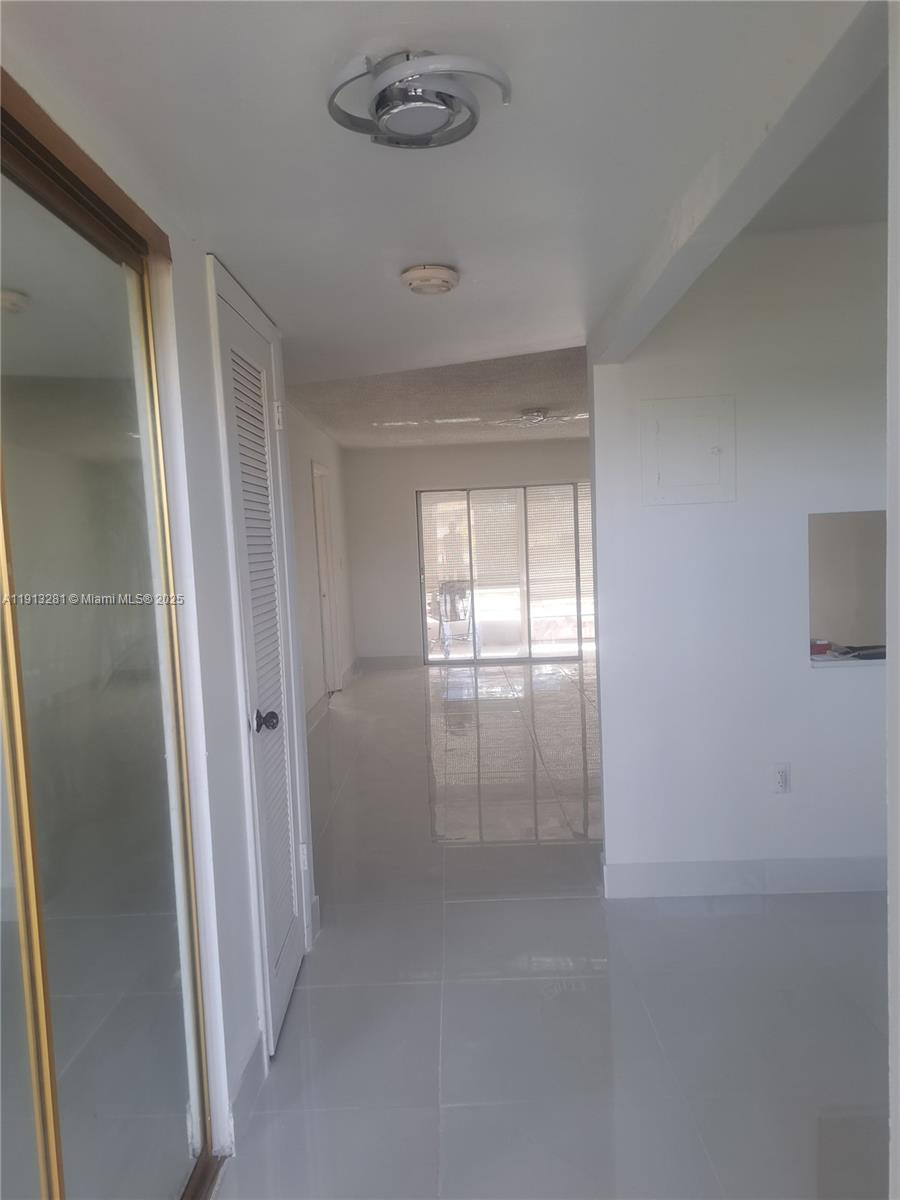 SUNRISE LAKES 38 CONDO - Residential Lease