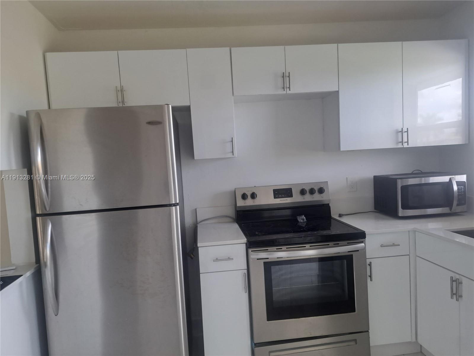 SUNRISE LAKES 38 CONDO - Residential Lease