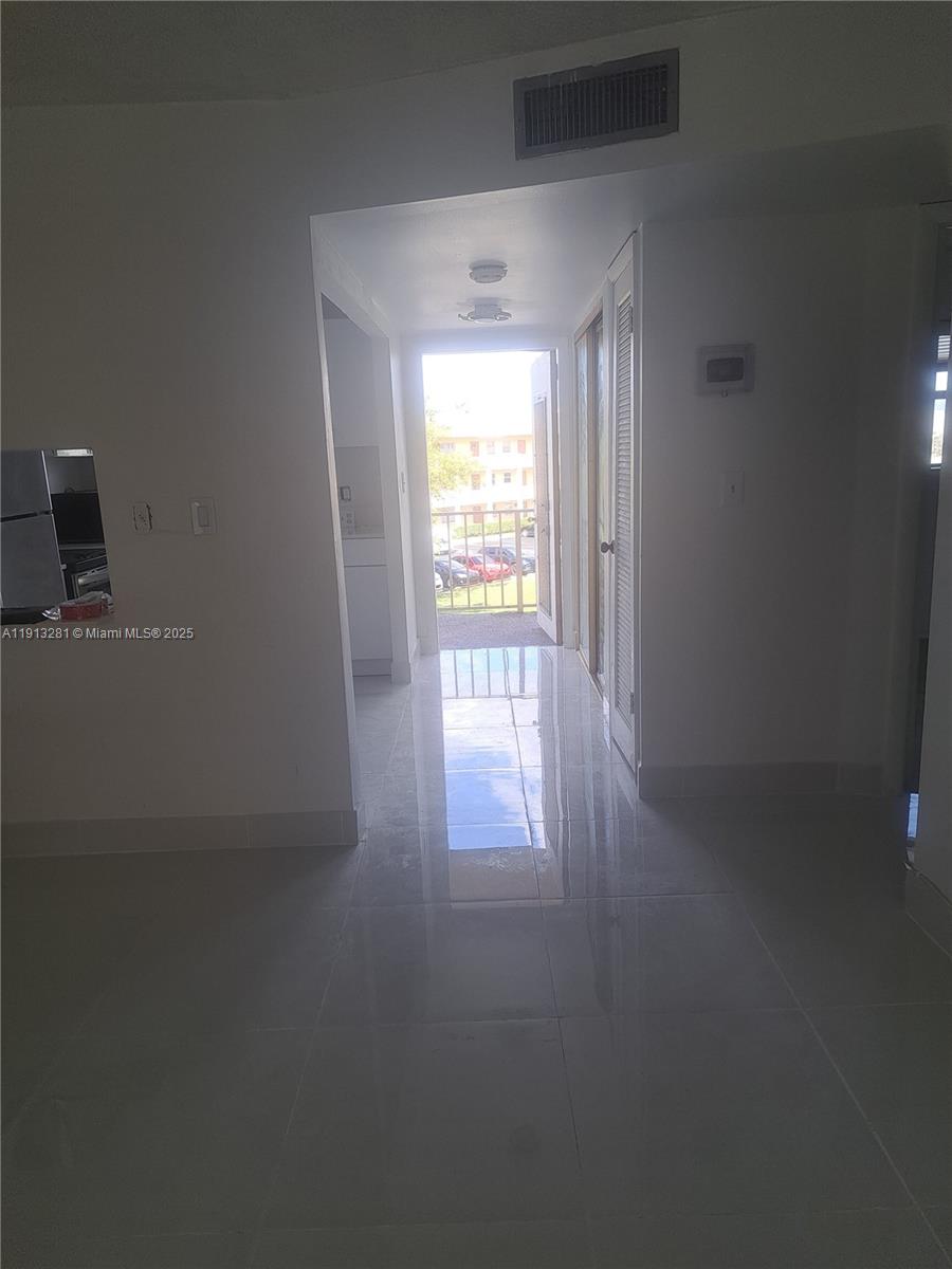 SUNRISE LAKES 38 CONDO - Residential Lease