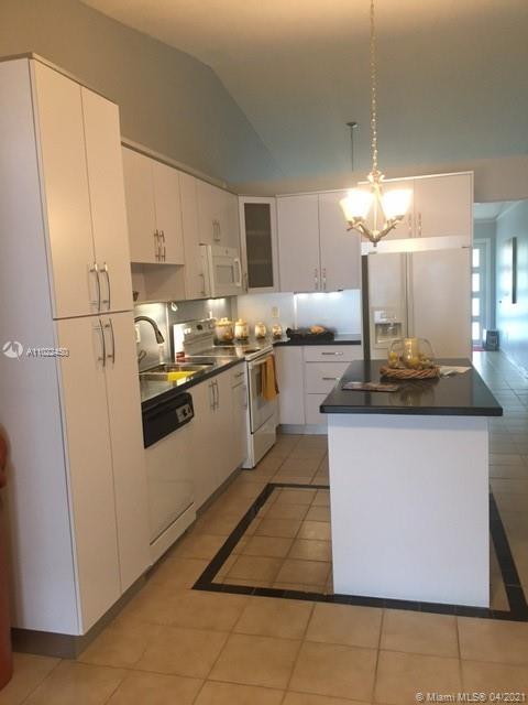 BILTMORE ESTATES - Residential