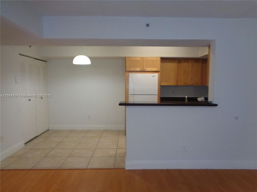 Spacious 2 bedroom first floor unit with 1.5 baths! Screened balcony. Good condition unit with tile. Gated community with pool, tennis and exercise room. This is a great buy . Unit is rented. Great for Investor.