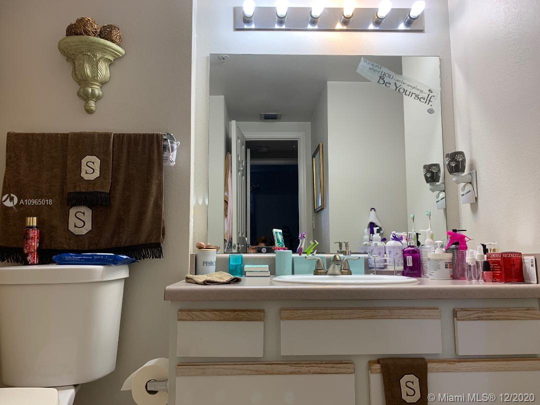 THE MARQUESA - Residential Lease