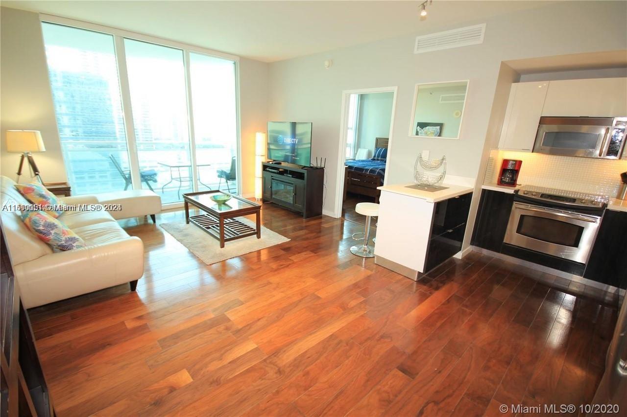 THE PLAZA 851 BRICKELL CO - Residential Lease