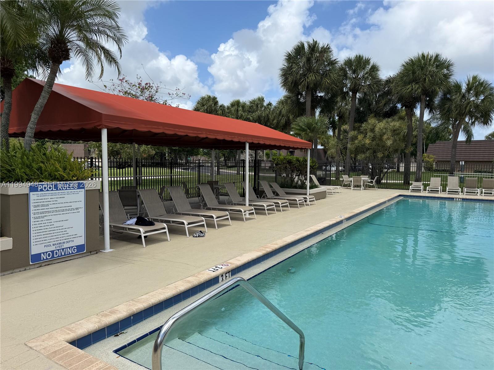 HERITAGE VILLAGE OF P B L - Residential