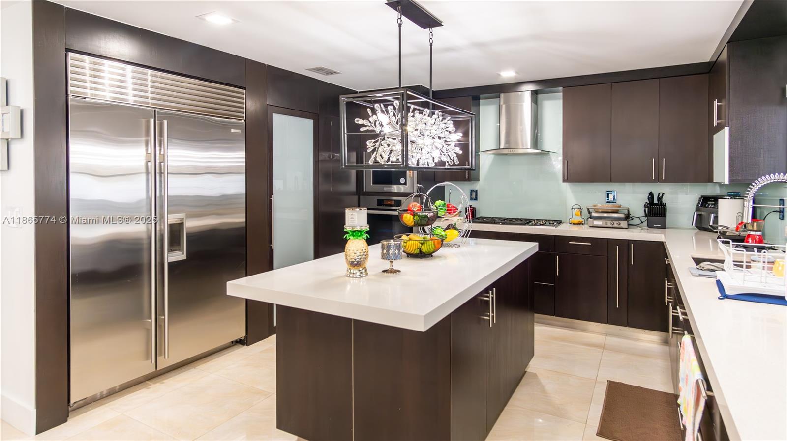 LAKES ON THE GREEN GLYNN - Residential