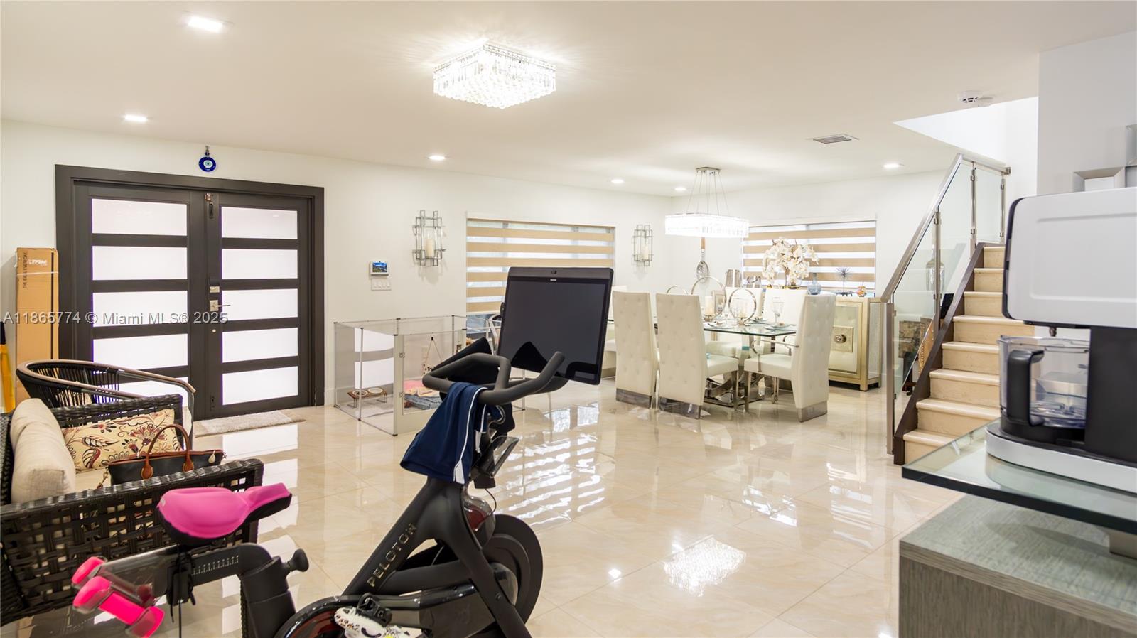 LAKES ON THE GREEN GLYNN - Residential