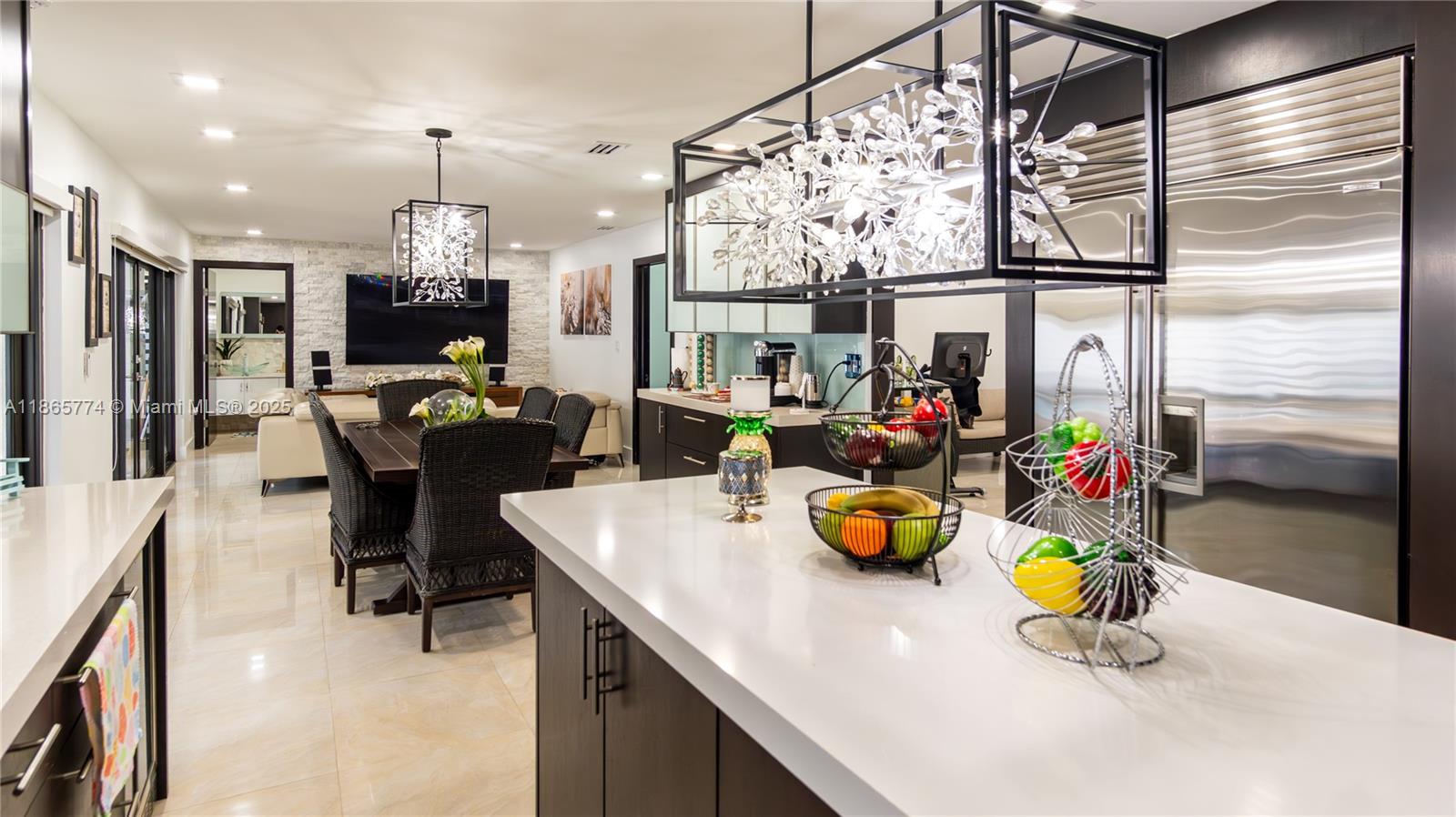 LAKES ON THE GREEN GLYNN - Residential