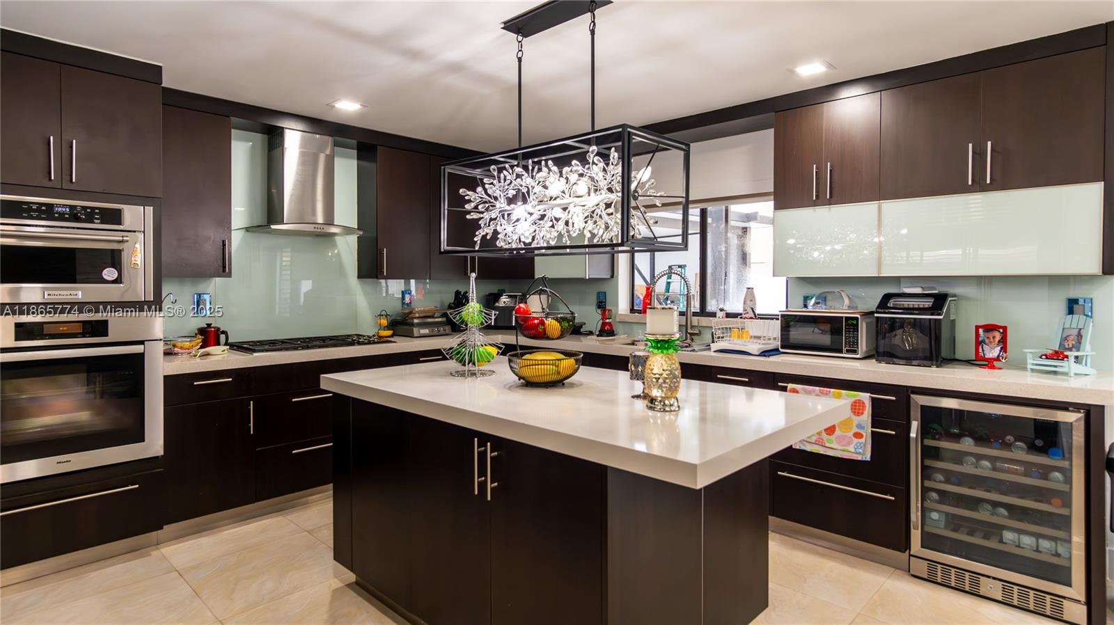 LAKES ON THE GREEN GLYNN - Residential