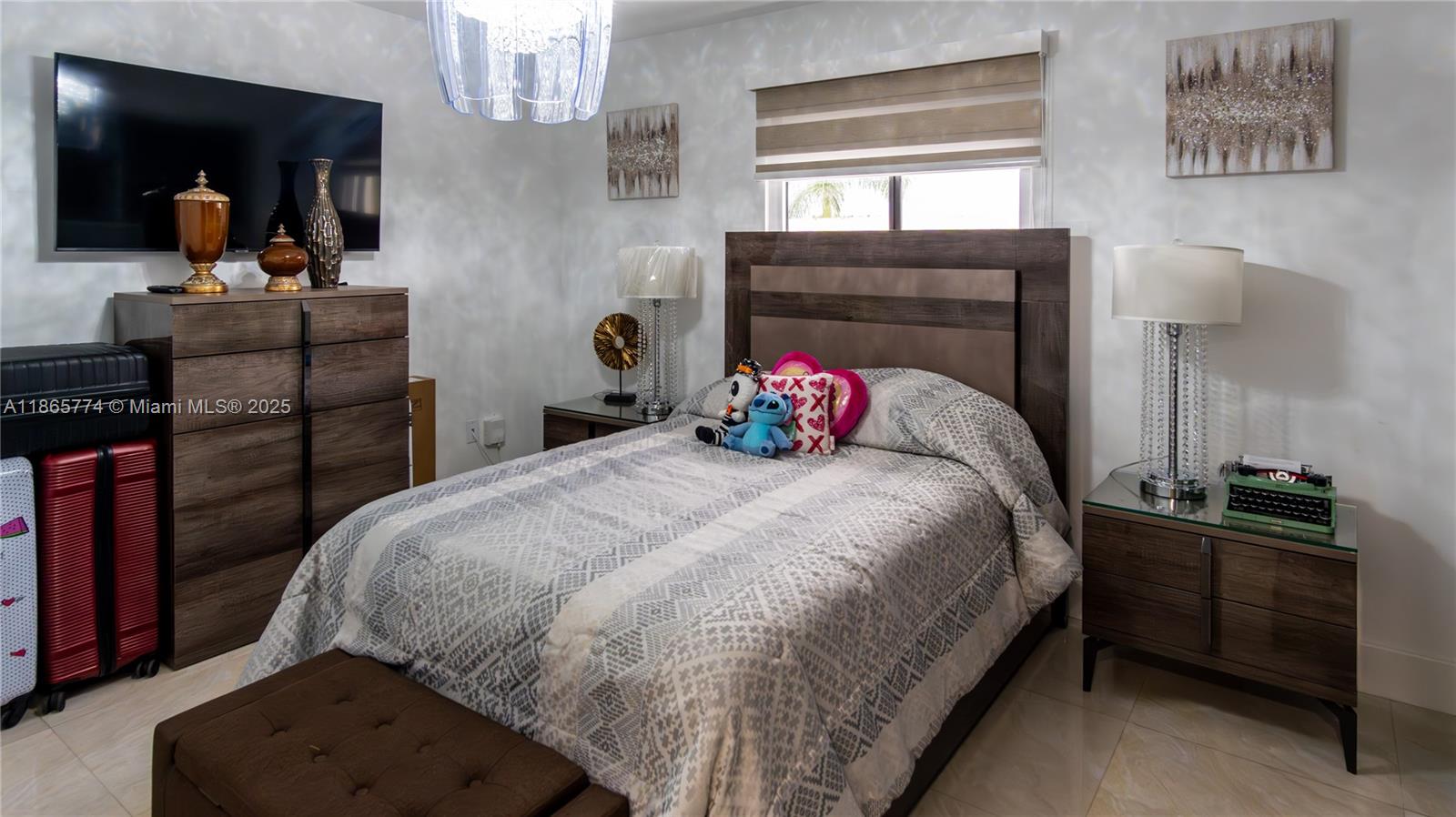 LAKES ON THE GREEN GLYNN - Residential