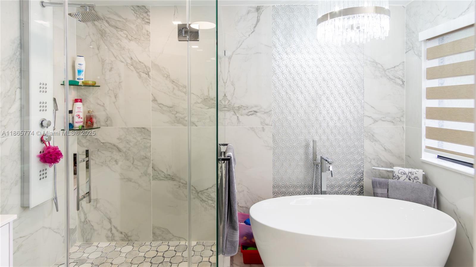 LAKES ON THE GREEN GLYNN - Residential