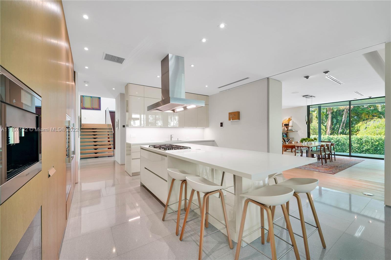 TROPICAL ISLE HOMES SUB 1 - Residential