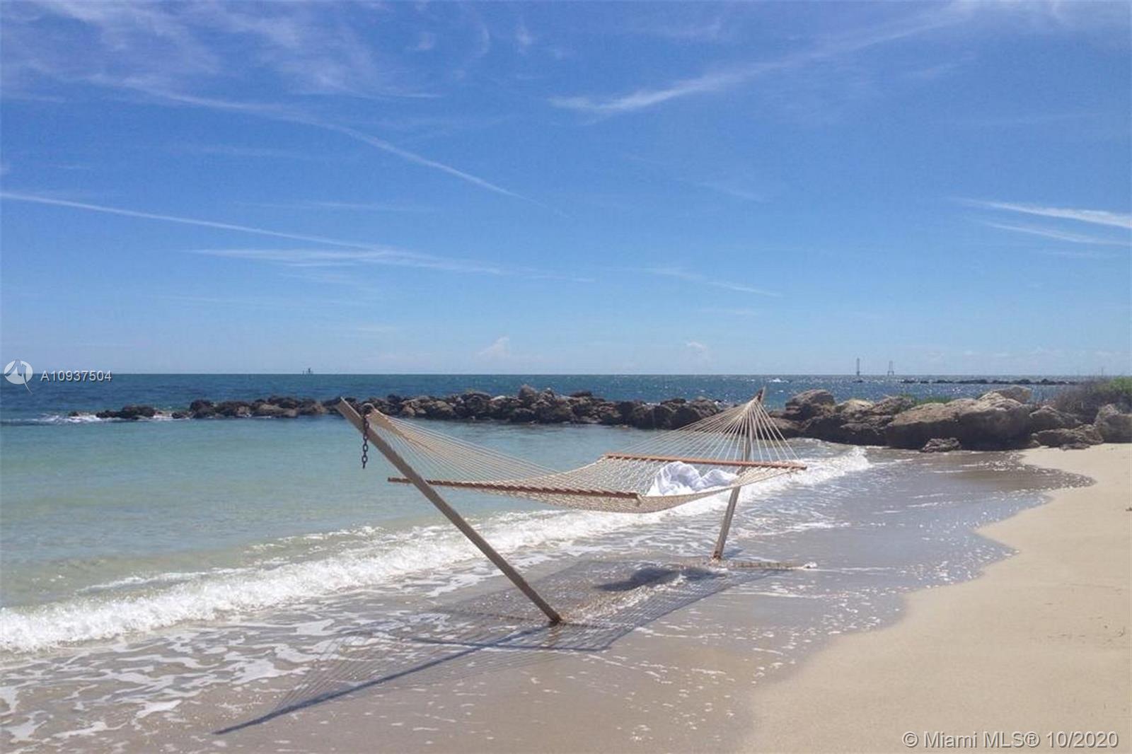 OCEANSIDE @ FISHER ISL CO - Residential