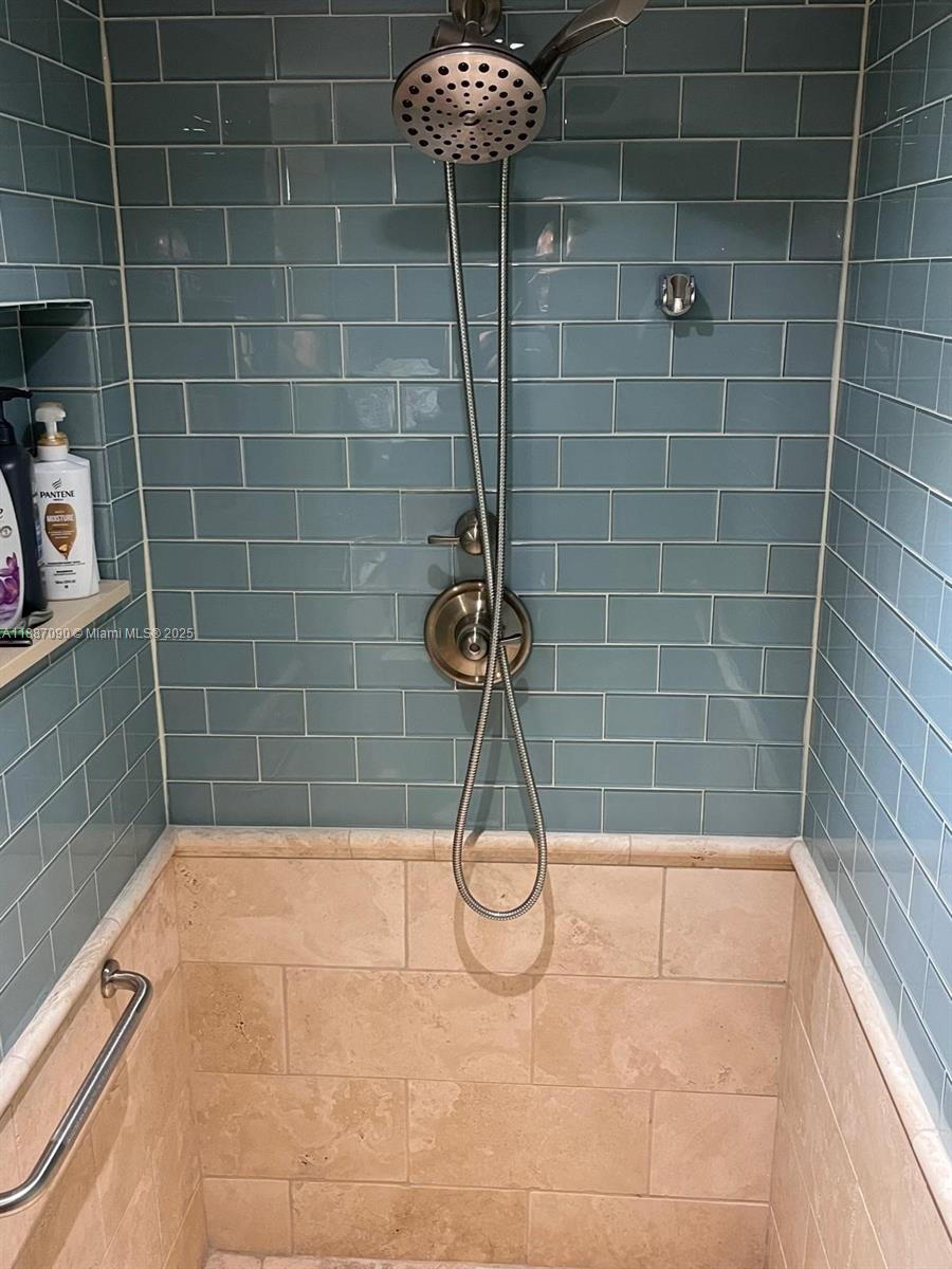 ALLINGTON TOWERS NORTH CO - Residential