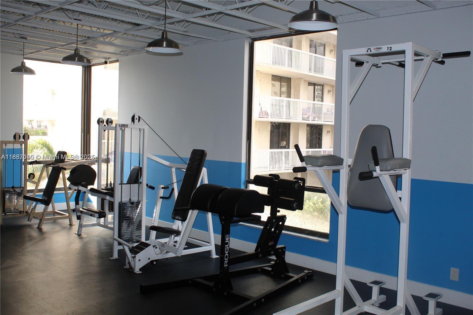 ALLINGTON TOWERS NORTH CO - Residential