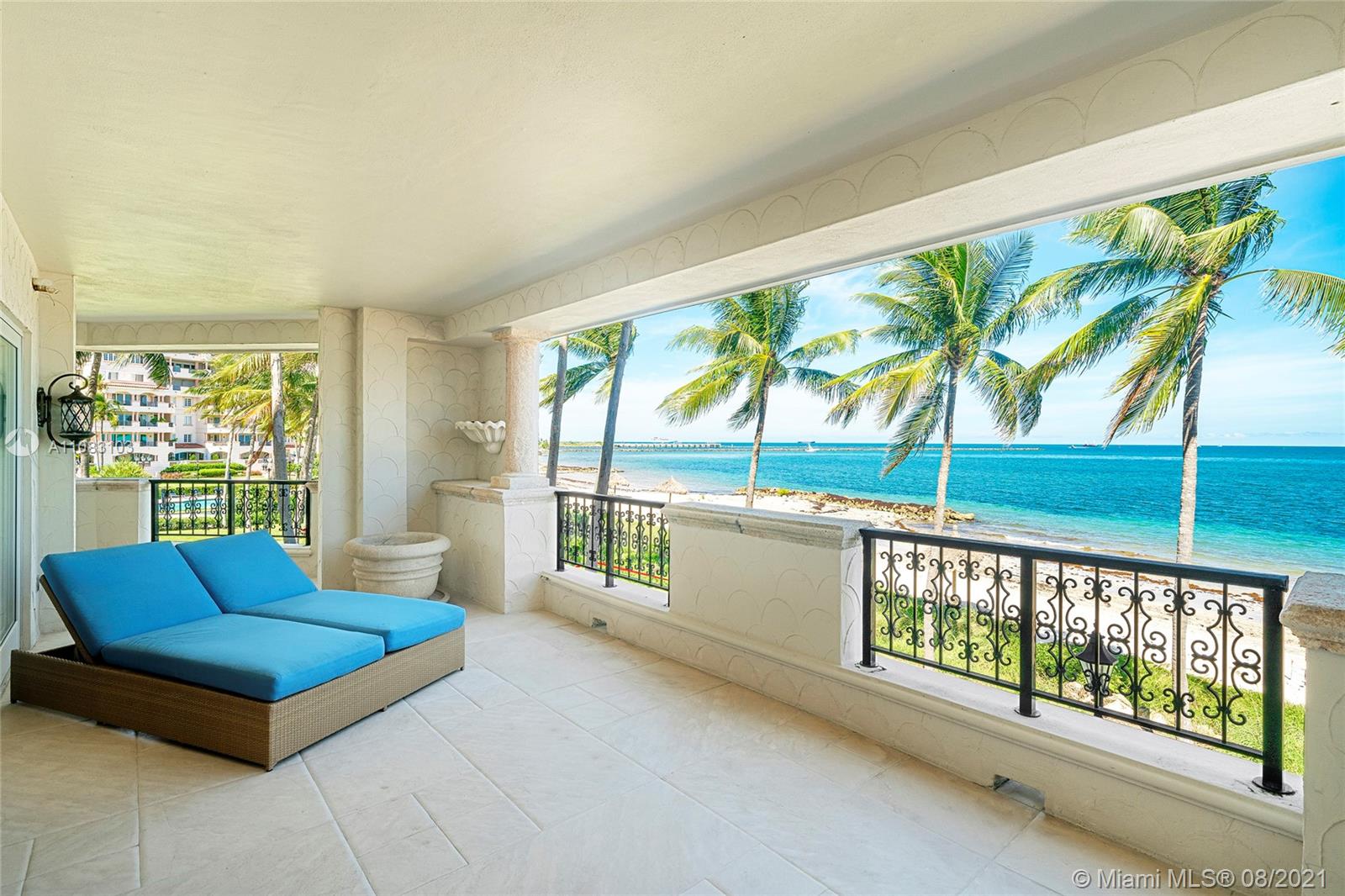 OCEANSIDE @ FISHER ISL CO - Residential