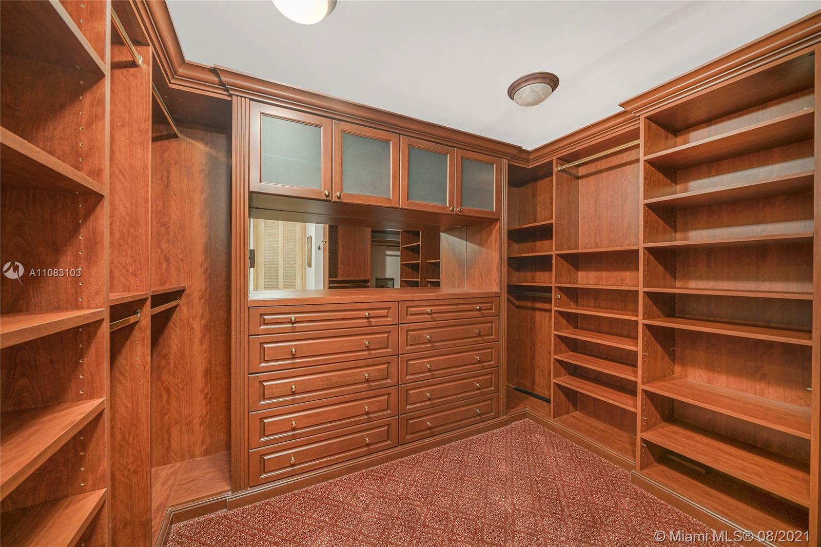 OCEANSIDE @ FISHER ISL CO - Residential