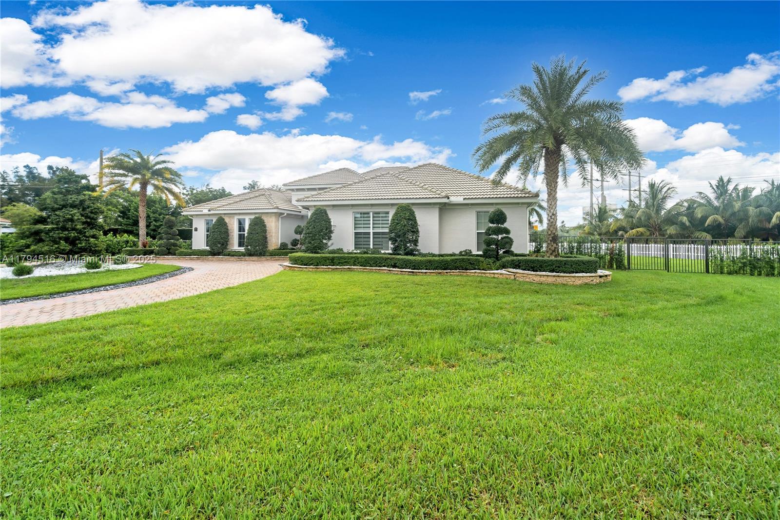 5202 S Sterling Ranch Cir