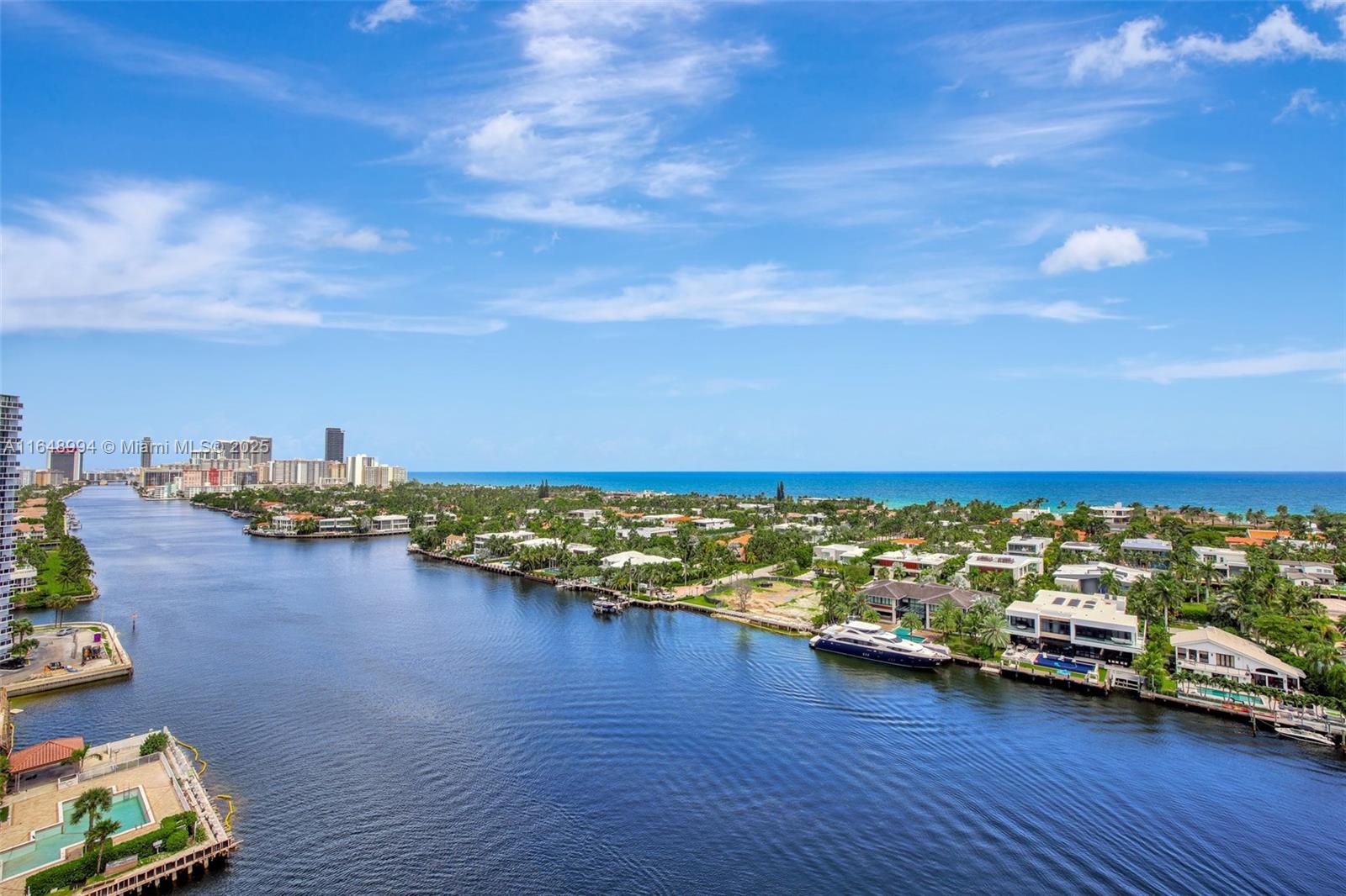 HAMPTONS SOUTH CONDO - Residential