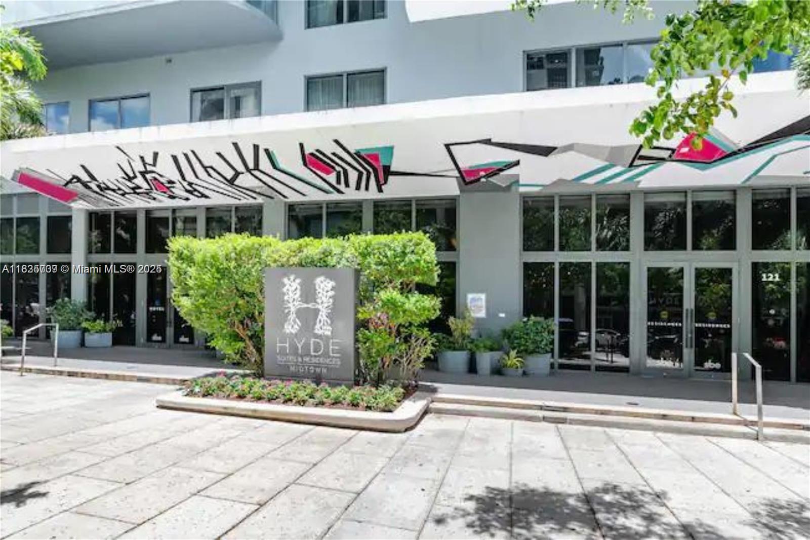 3401 MIDTOWN CONDO - Residential