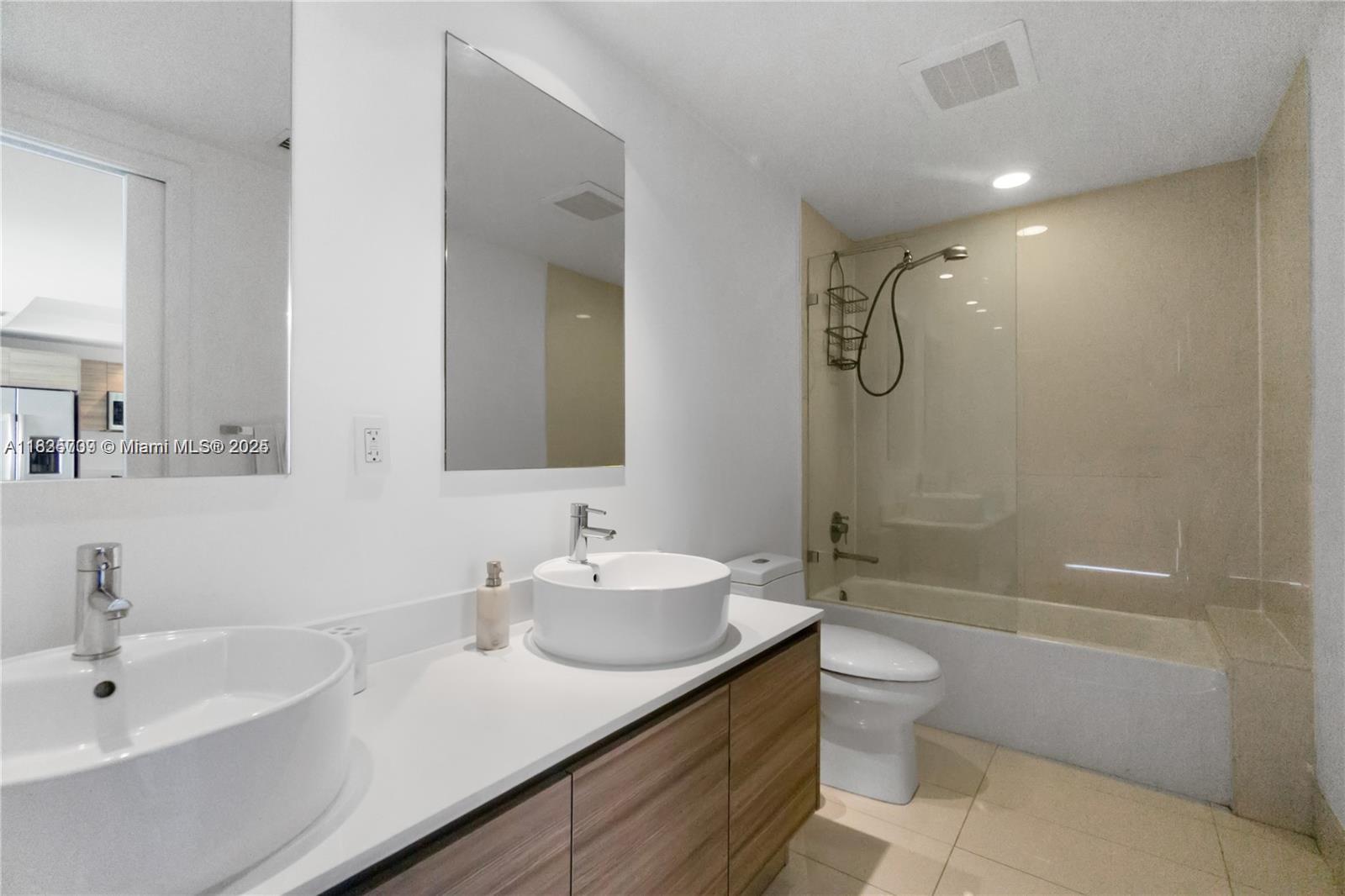 3401 MIDTOWN CONDO - Residential