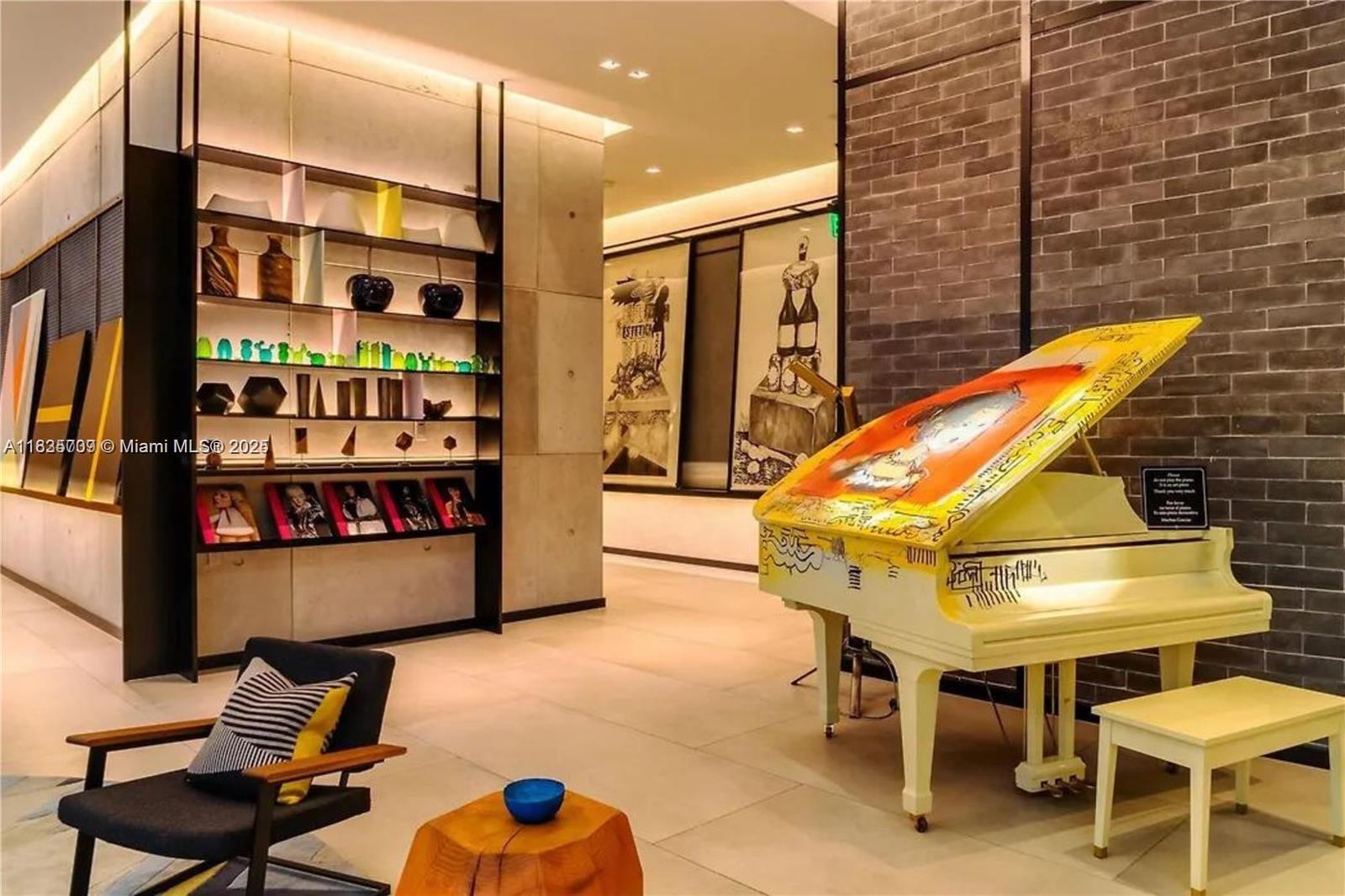 3401 MIDTOWN CONDO - Residential