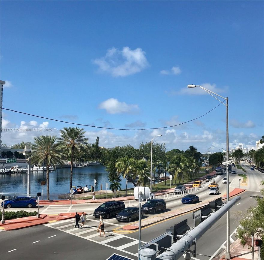 1 bedroom unit for sale with one parking space available. Located in the heart of Miami beach. One block from Ocean, Vibrant Community, Faeana District and Fontainebleau. Close to schools, Mount Sinai Medical Hospital, Airport and all public transportation available right outside of the building.