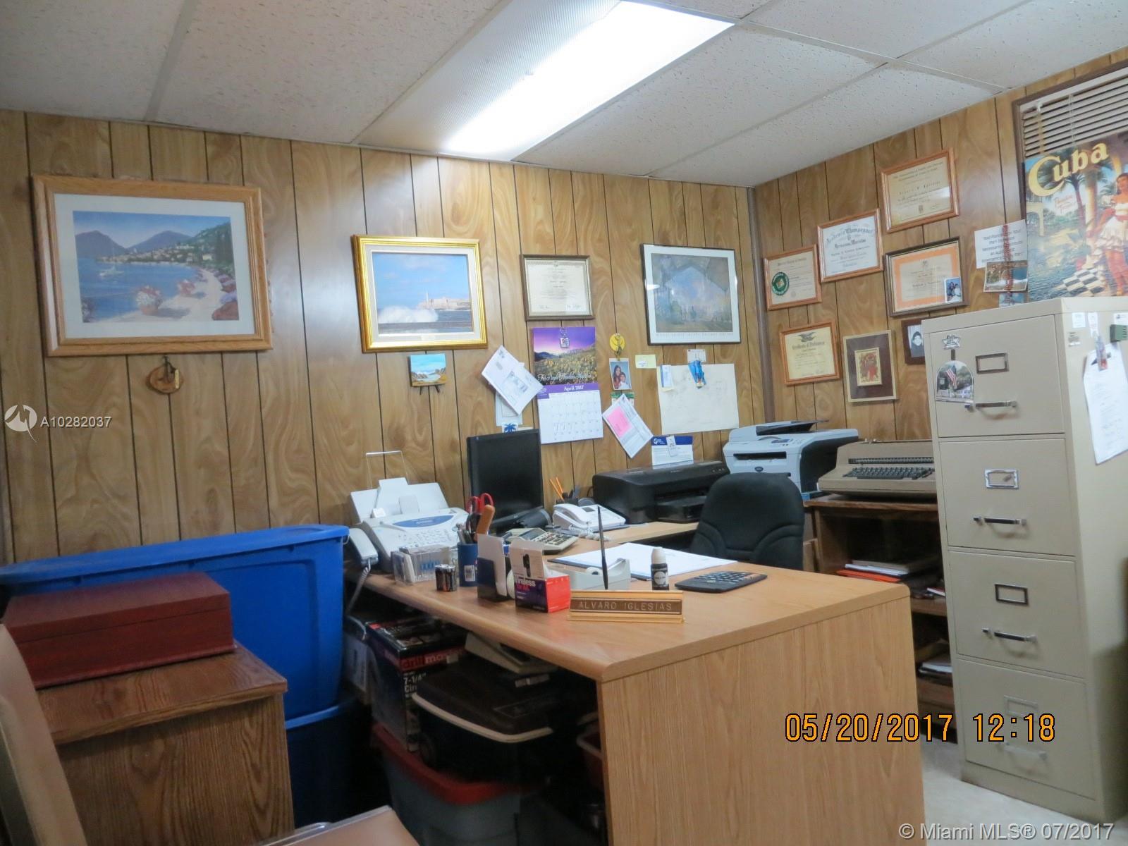 SUB OF PB 7-113 - Residential