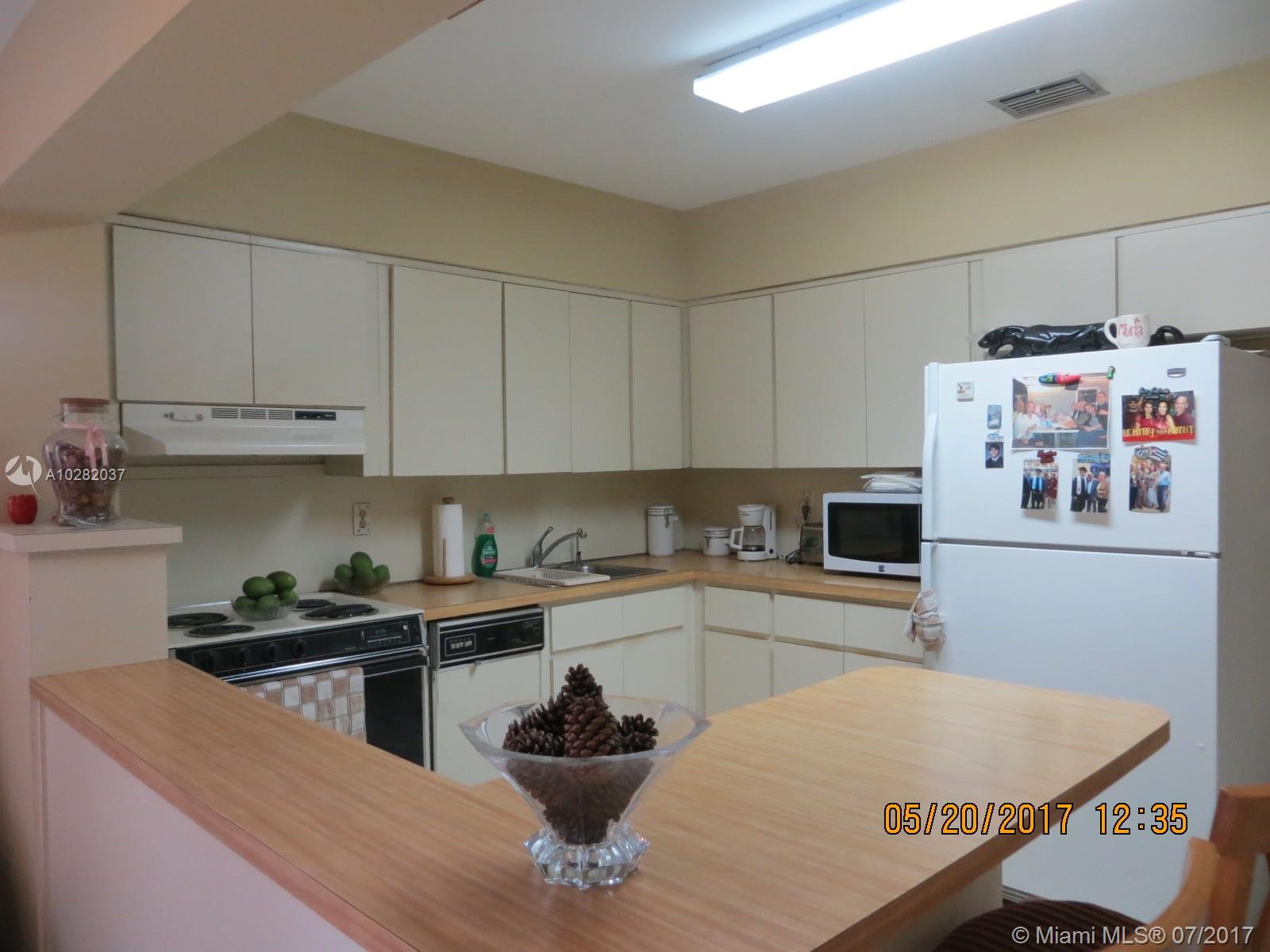 SUB OF PB 7-113 - Residential