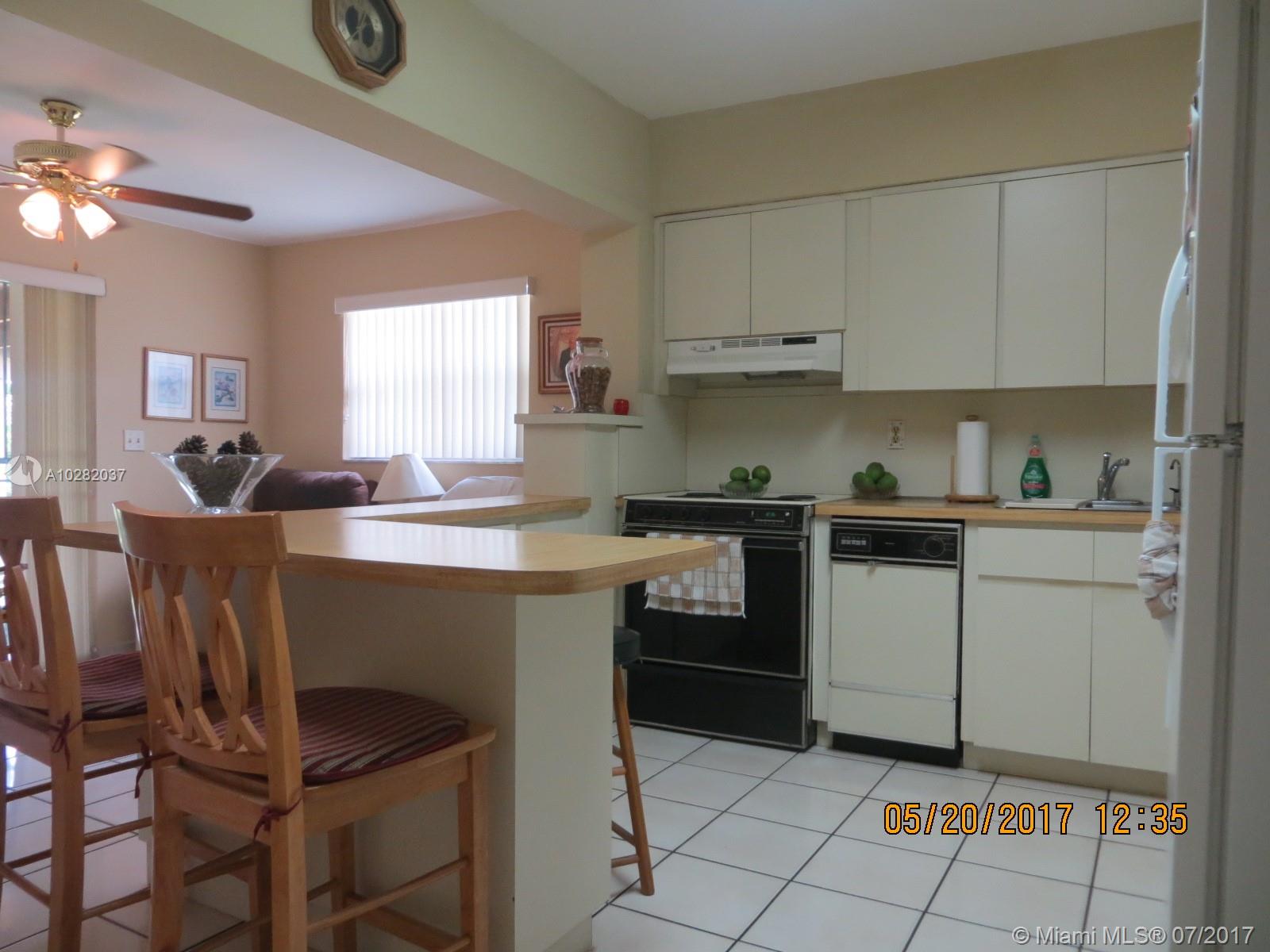 SUB OF PB 7-113 - Residential