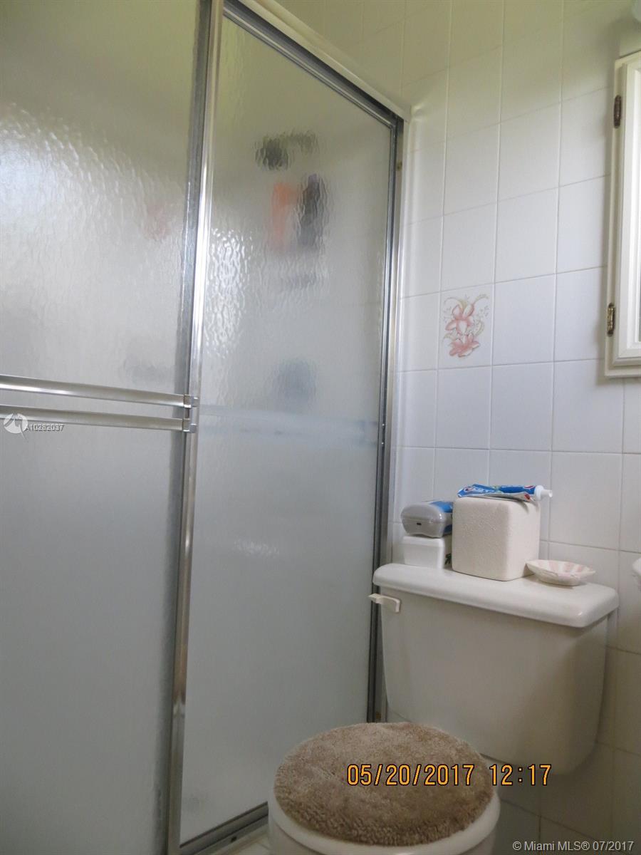 SUB OF PB 7-113 - Residential