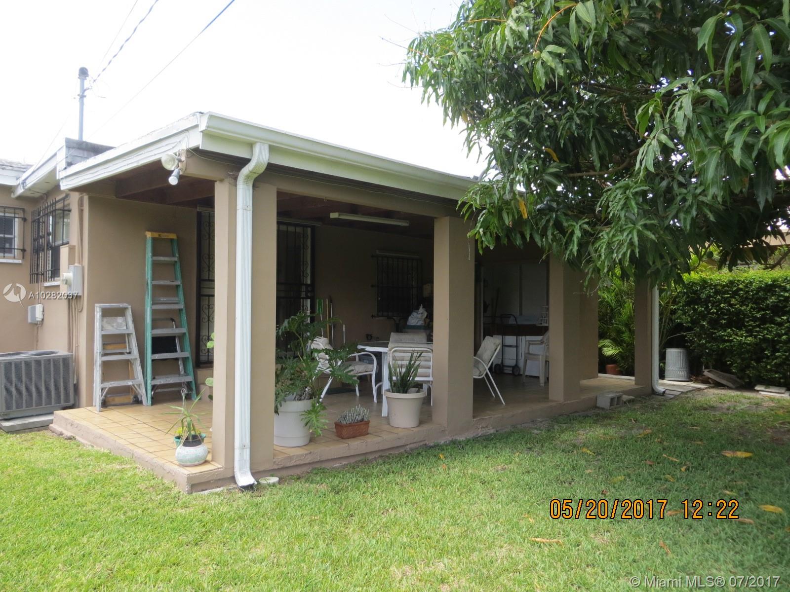 SUB OF PB 7-113 - Residential