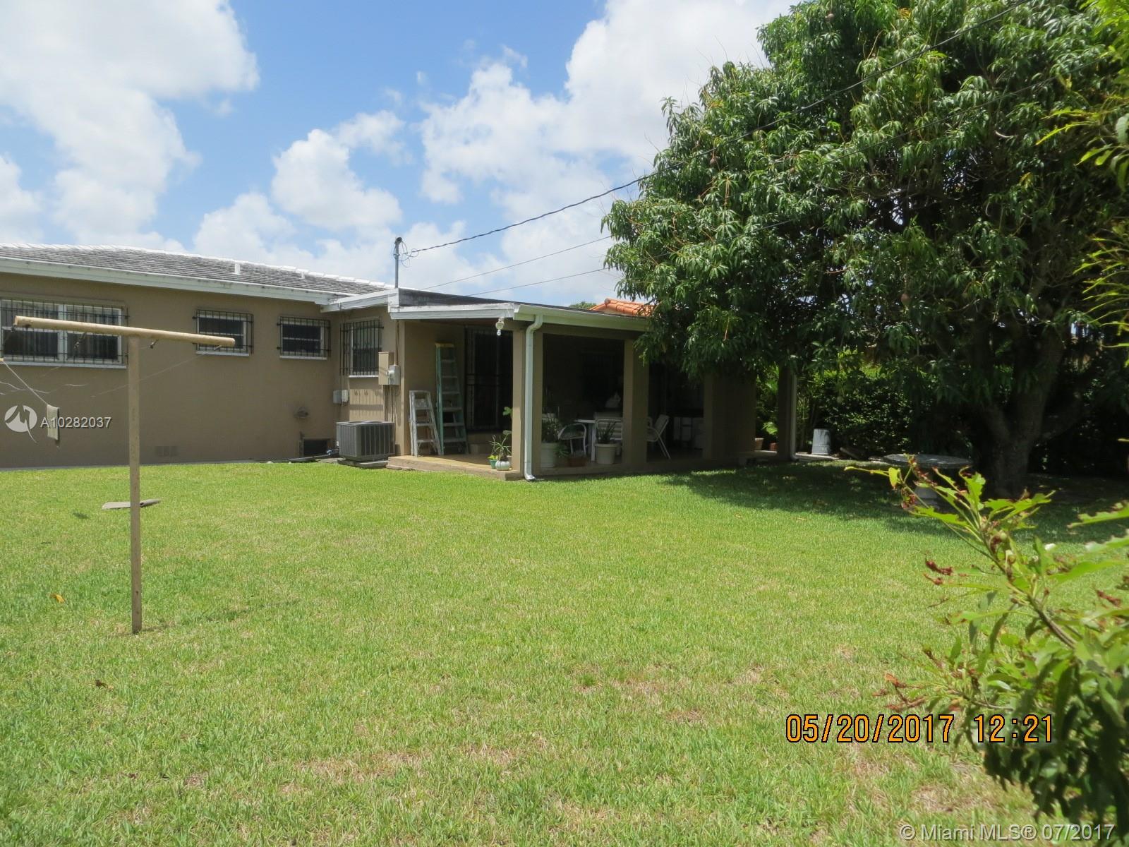 SUB OF PB 7-113 - Residential