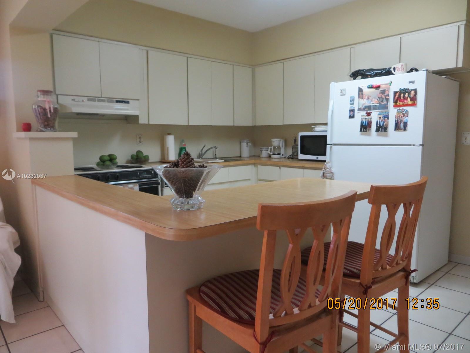 SUB OF PB 7-113 - Residential