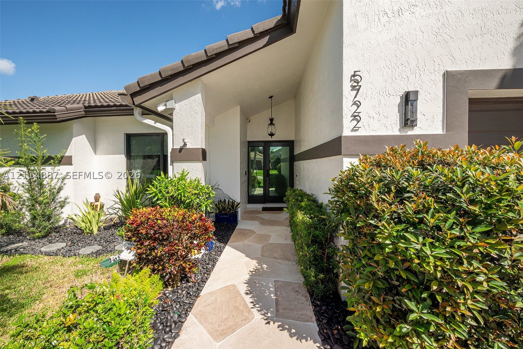 5722 Aspen Ridge Cir
