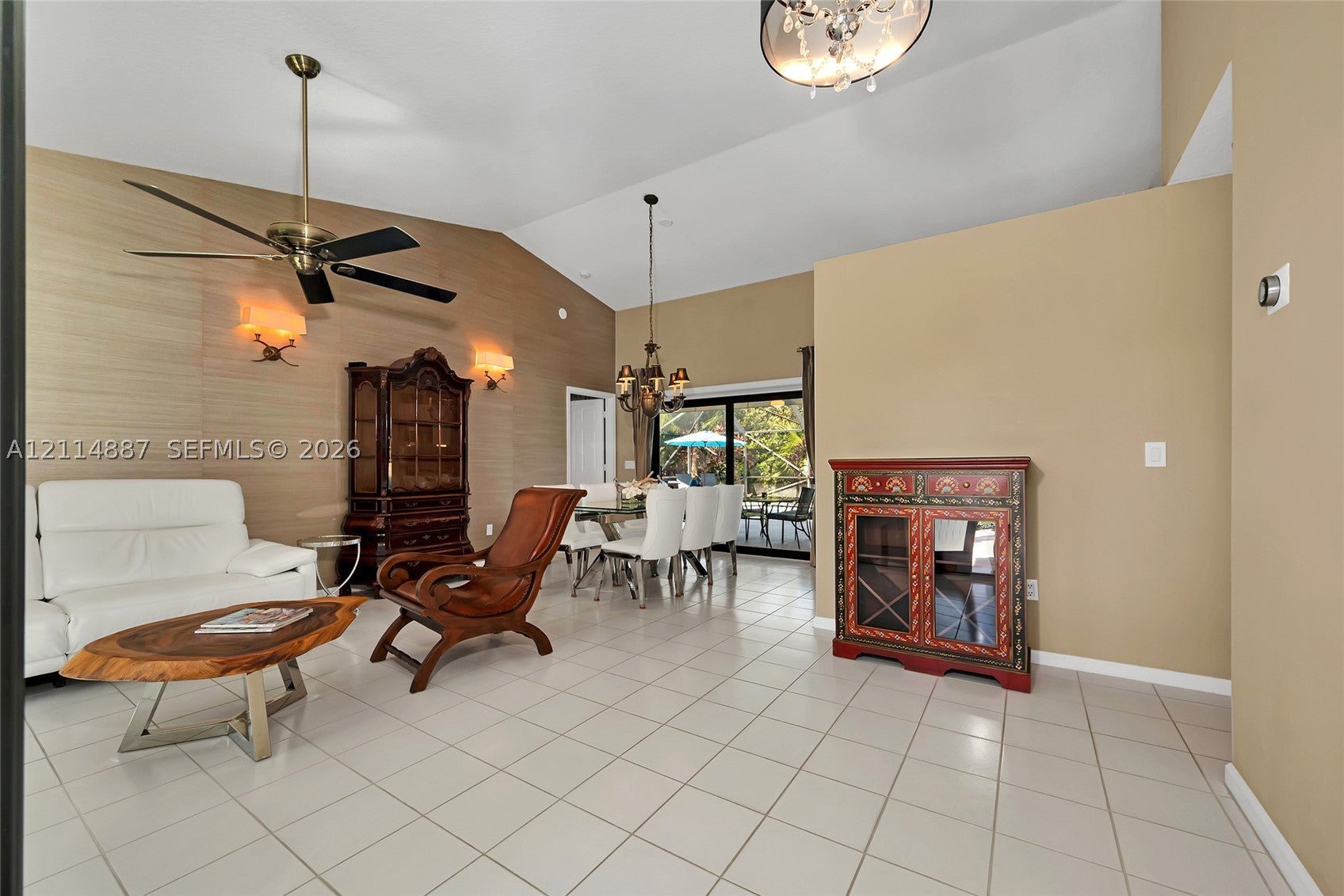 5722 Aspen Ridge Cir