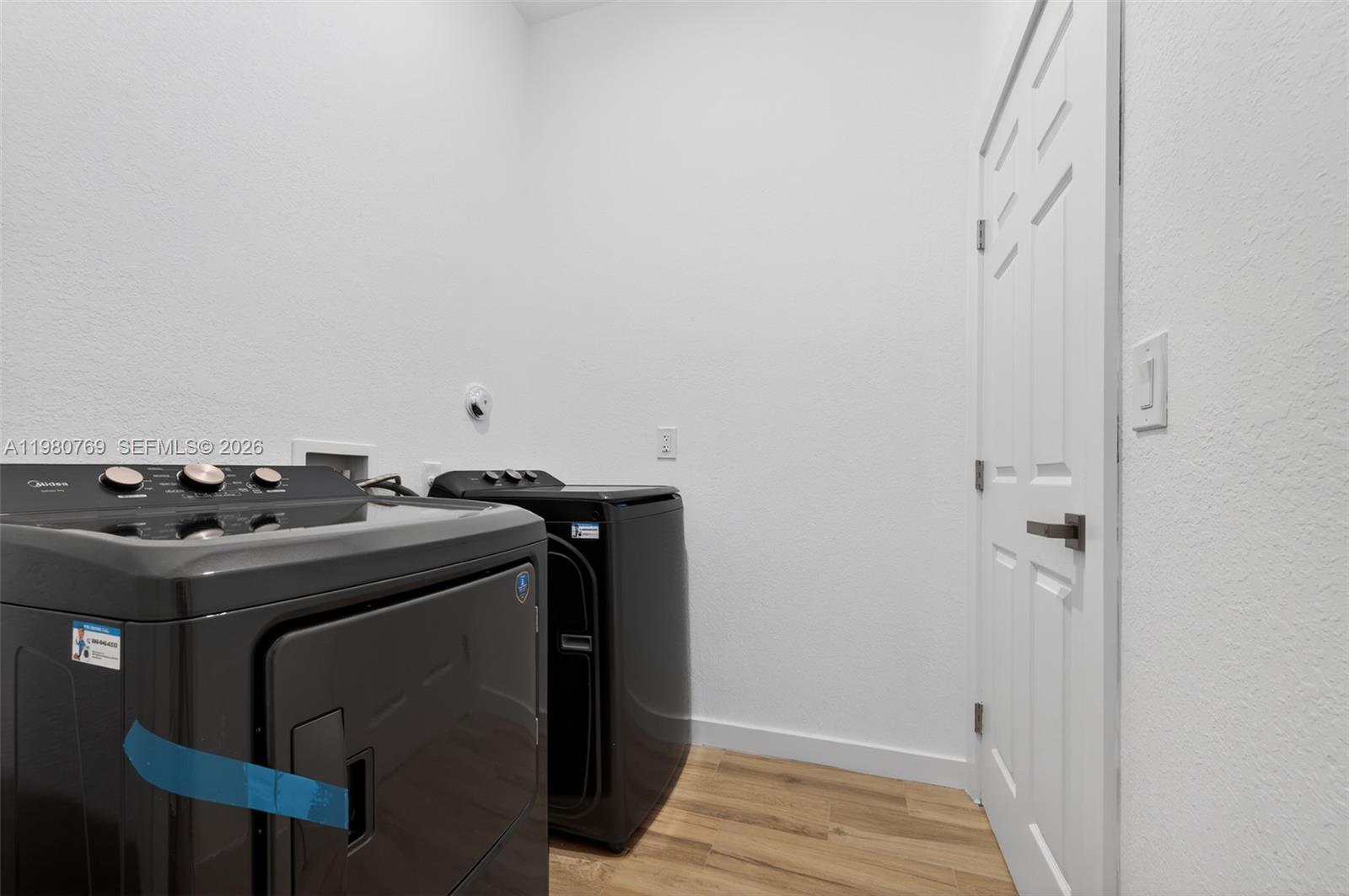 GOLDEN RIDGE - Residential